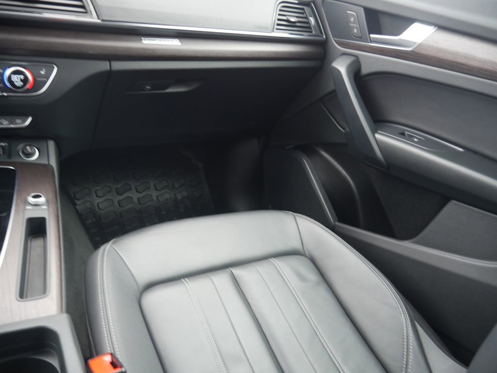 Certified 2023 Audi Q5 2.0T Premium w/ Convenience Package image 43