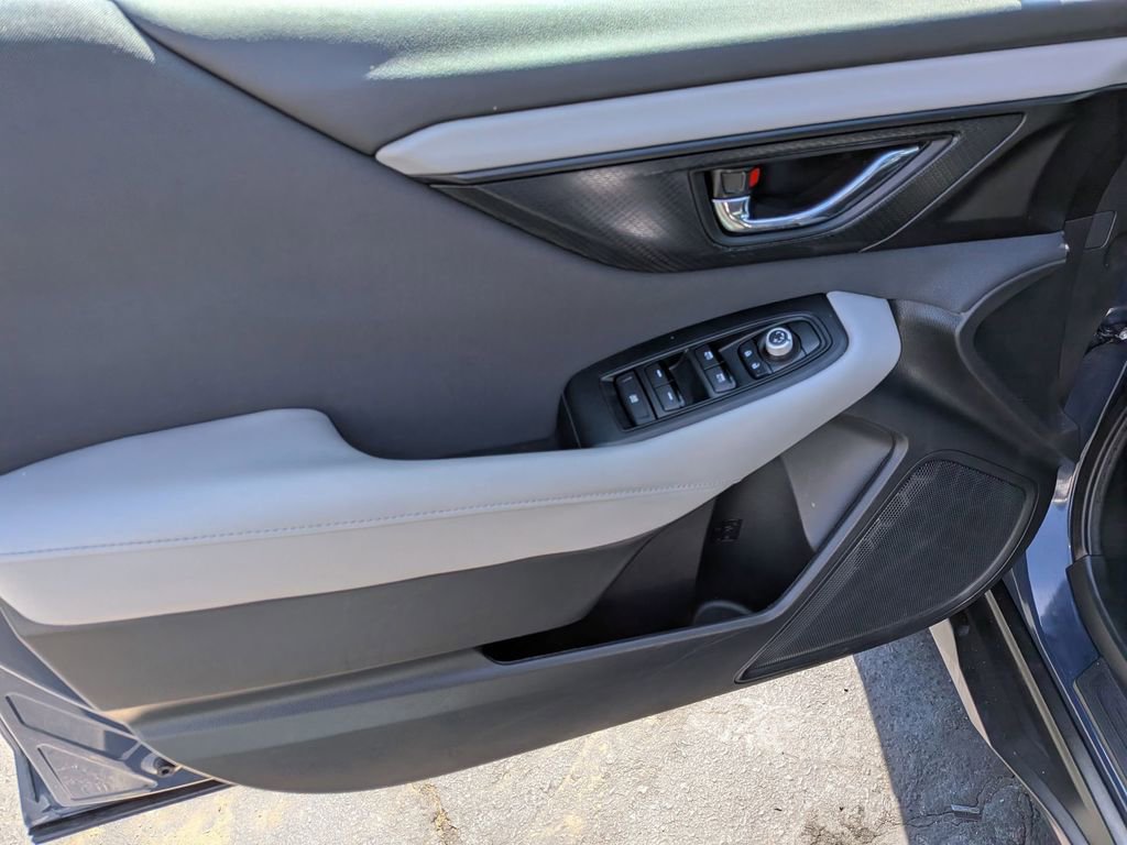 Used 2025 Subaru Outback Premium image 11