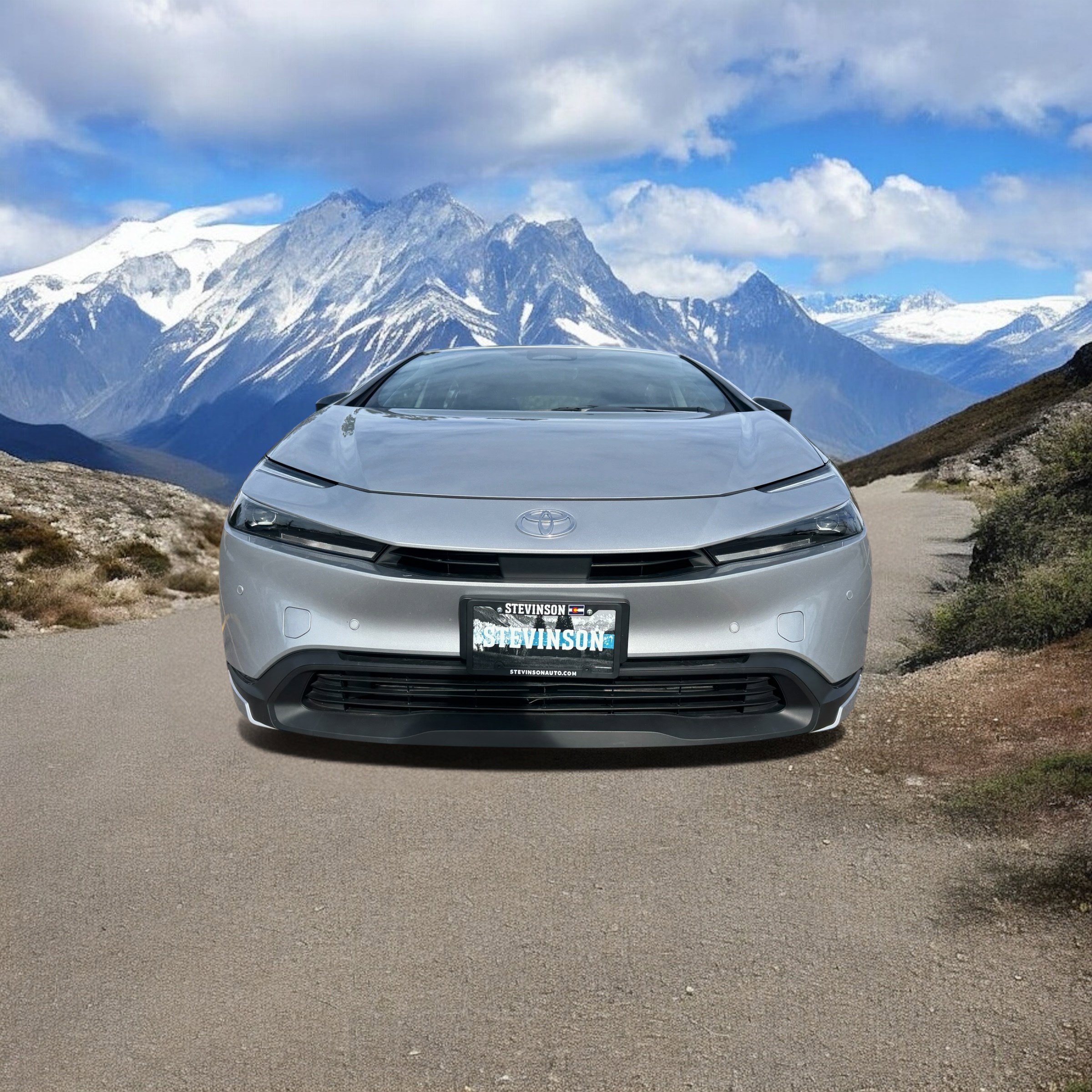 Used 2025 Toyota Prius LE image 8
