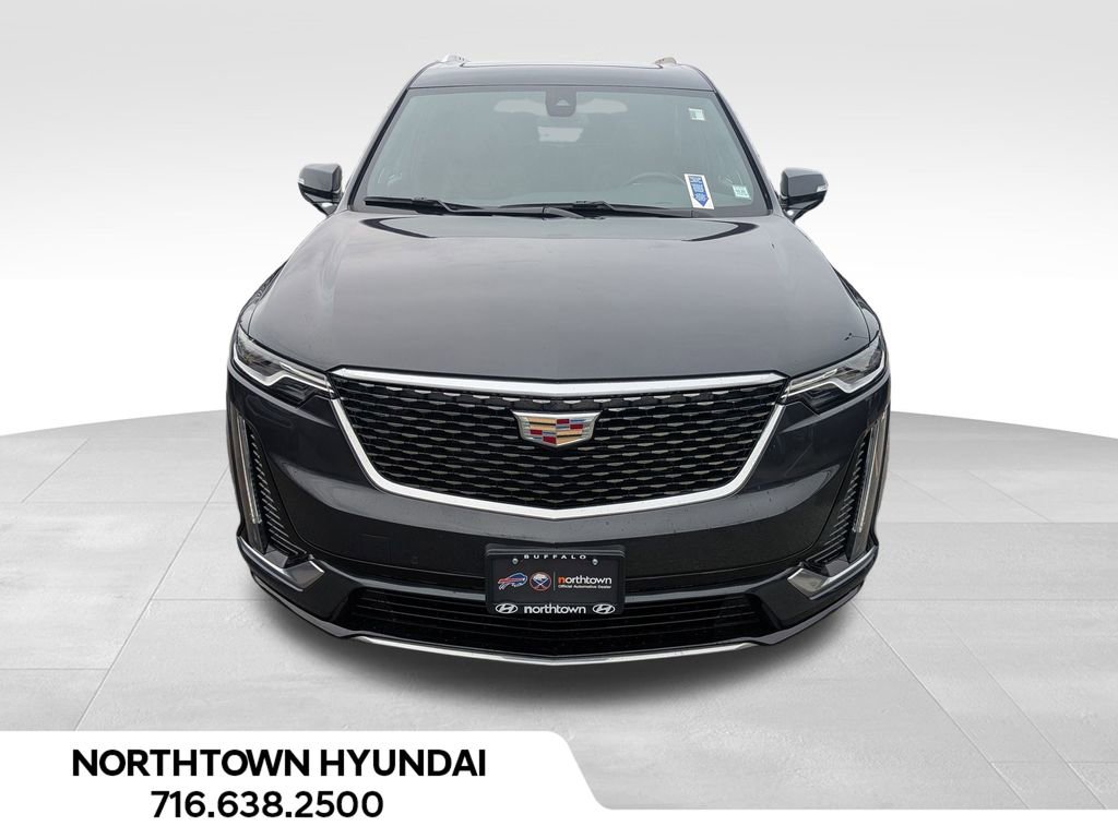 Used 2023 Cadillac XT6 Premium Luxury image 11