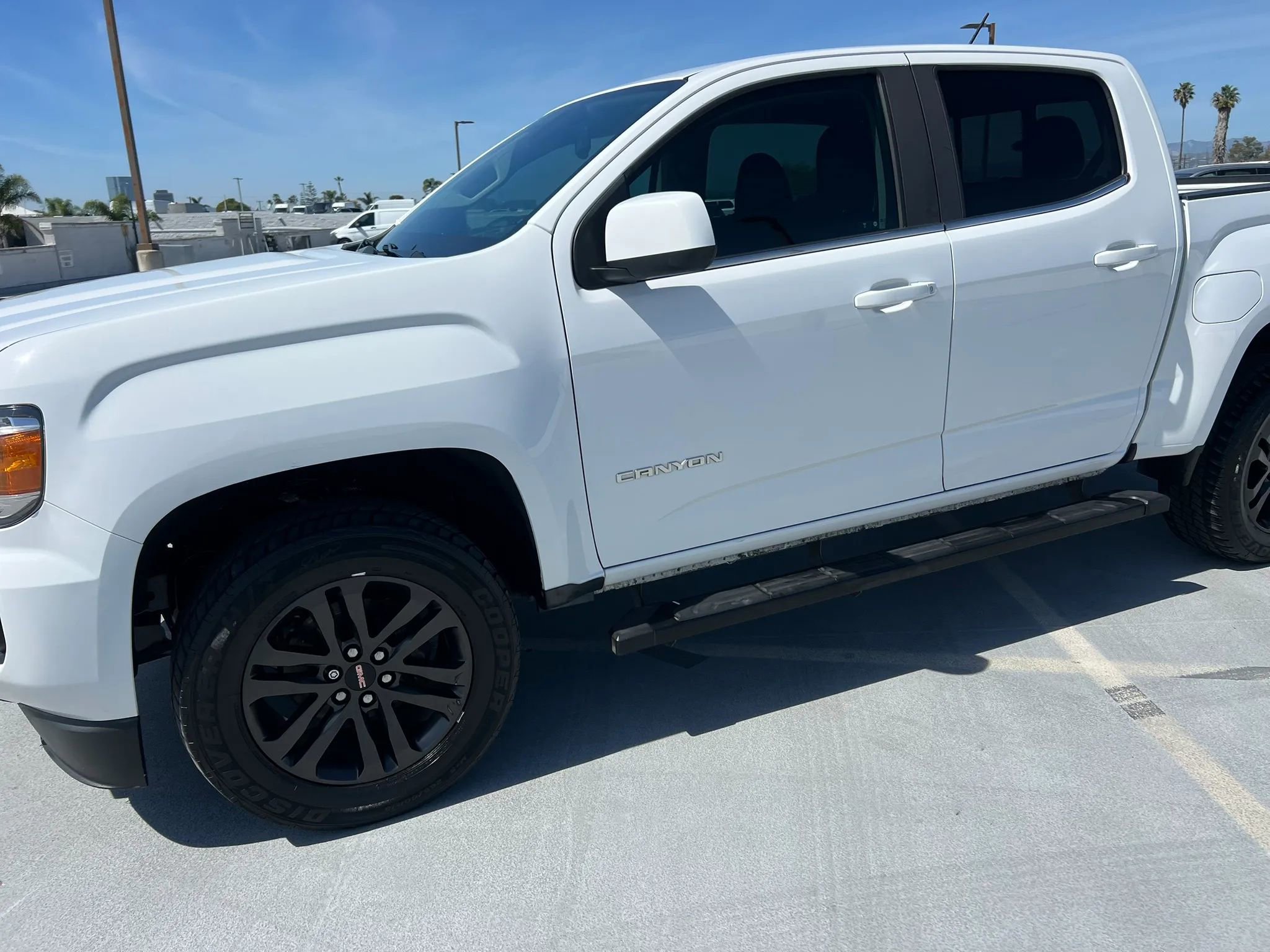 Used 2019 GMC Canyon SLE w/ Elevation Edition RWD image 2