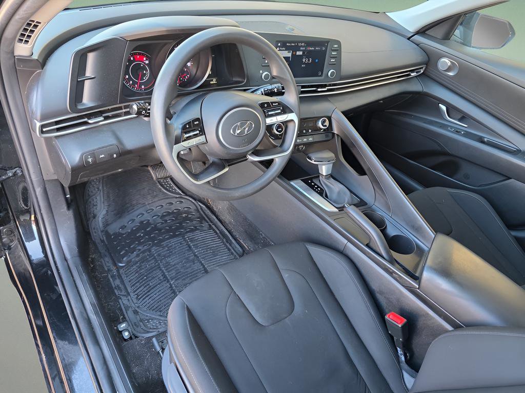 Certified 2022 Hyundai Elantra SEL image 20