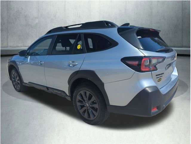 Used 2025 Subaru Outback Onyx Edition image 3