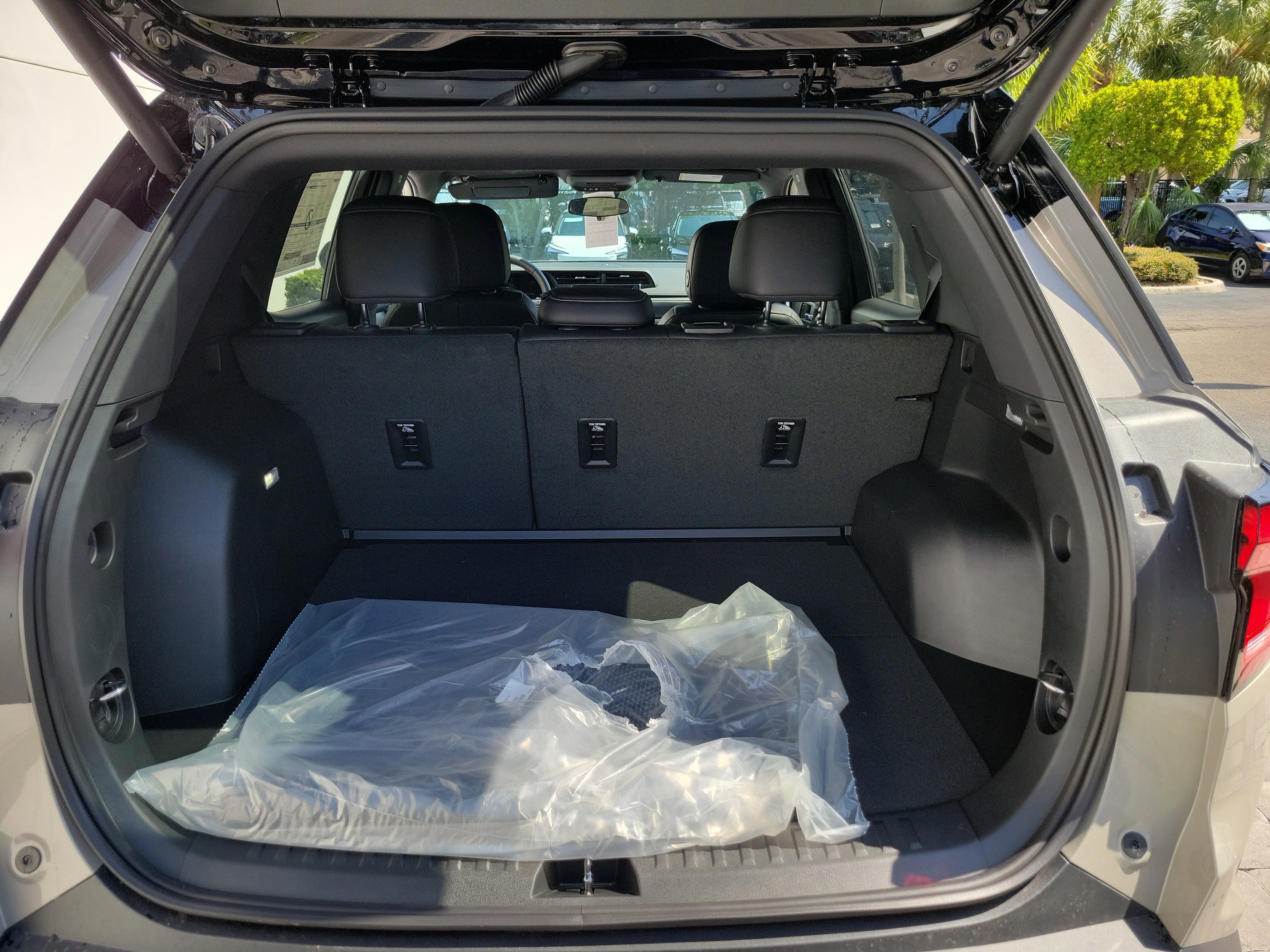 New 2026 GMC Terrain Elevation w/ Elevation Premium Package FWD image 9