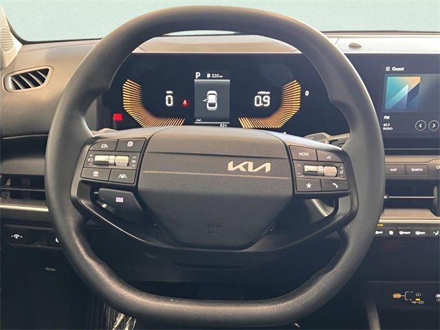 Used 2025 Kia K4 LXS image 16