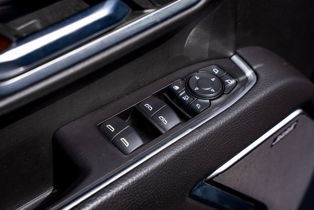 Used 2024 GMC Sierra 3500 Denali w/ Denali Reserve Package image 57