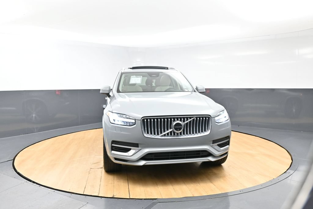 Used 2024 Volvo XC90 T8 Plus AWD/4WD image 4