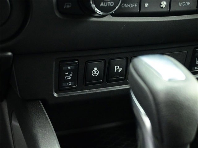 Used 2024 Nissan Frontier SV w/ SV Convenience Package image 30
