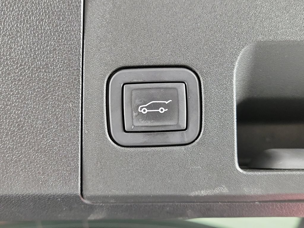 Certified 2024 Cadillac XT4 Premium Luxury AWD/4WD image 10