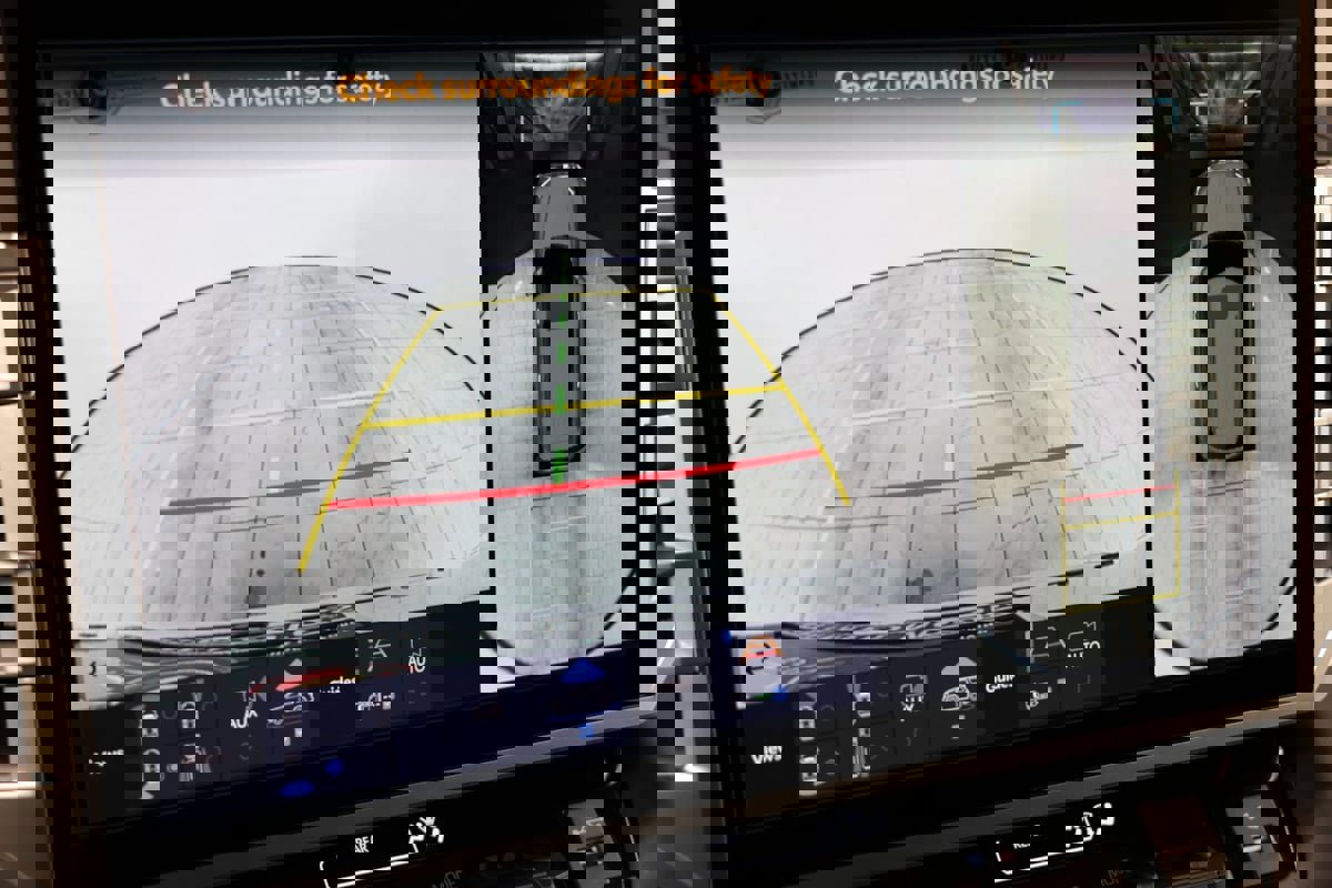 Used 2025 Toyota Sequoia Platinum image 7