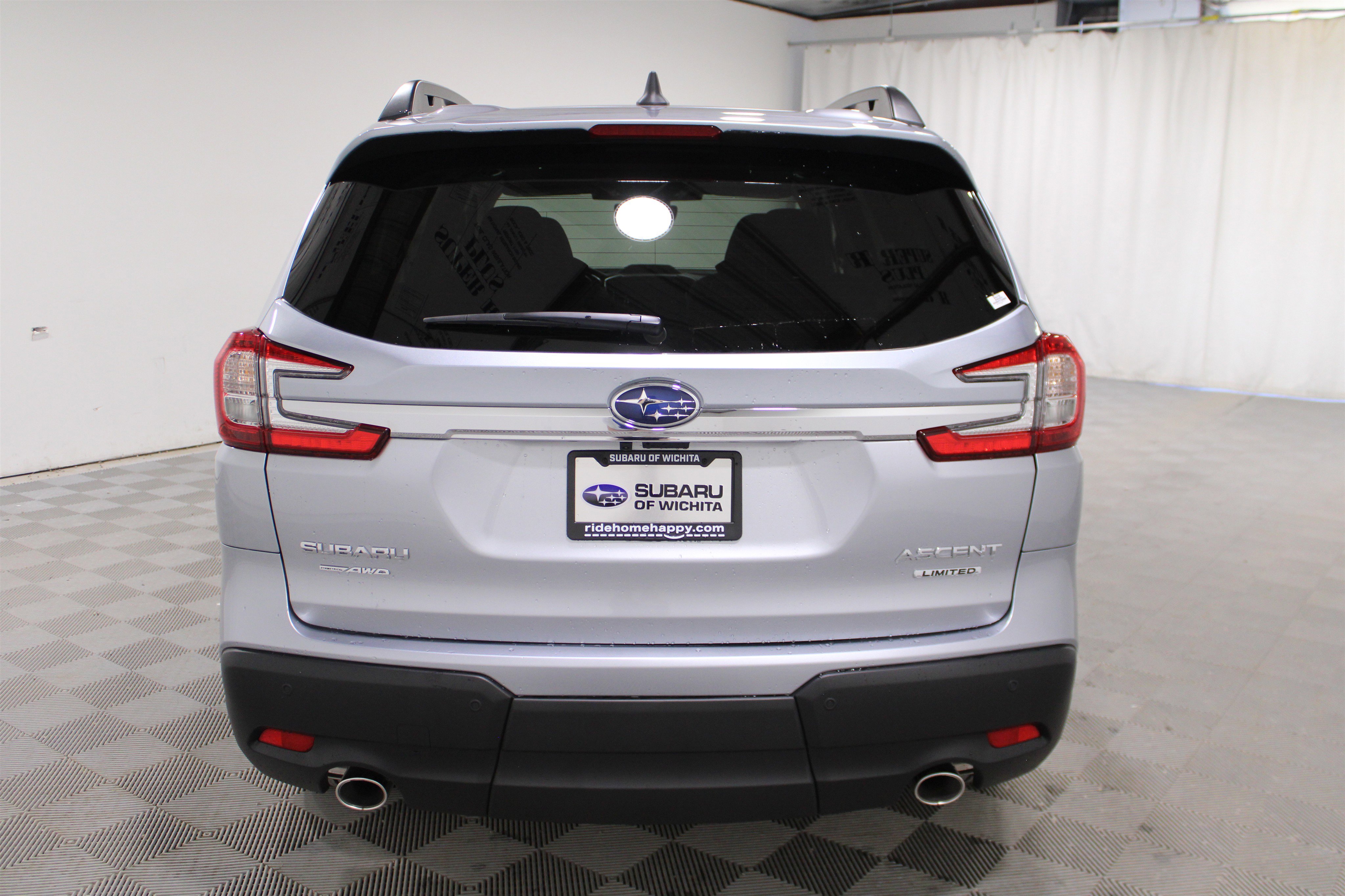 New 2025 Subaru Ascent Limited image 31