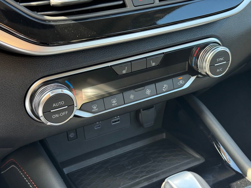 New 2025 Nissan Altima 2.5 SR w/ SR Premium Package image 11