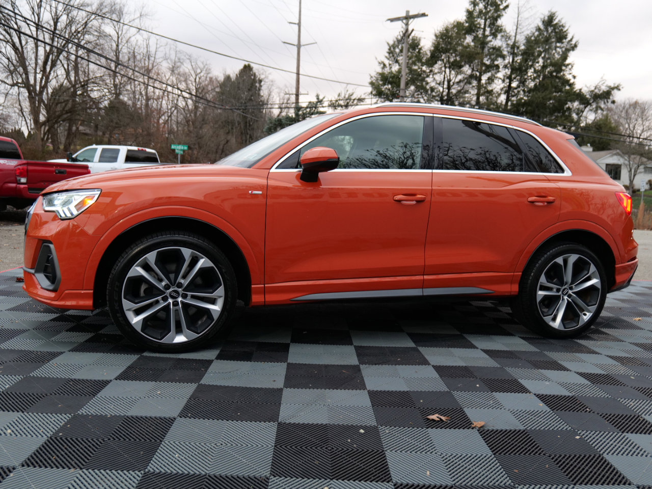 Used 2019 Audi Q3 2.0T Premium Plus w/ Premium Plus Package image 74