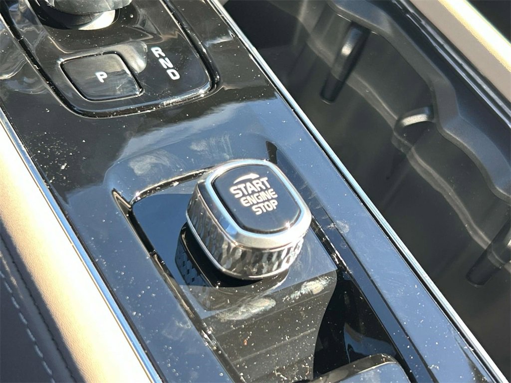 New 2026 Volvo XC90 B6 Ultra image 35