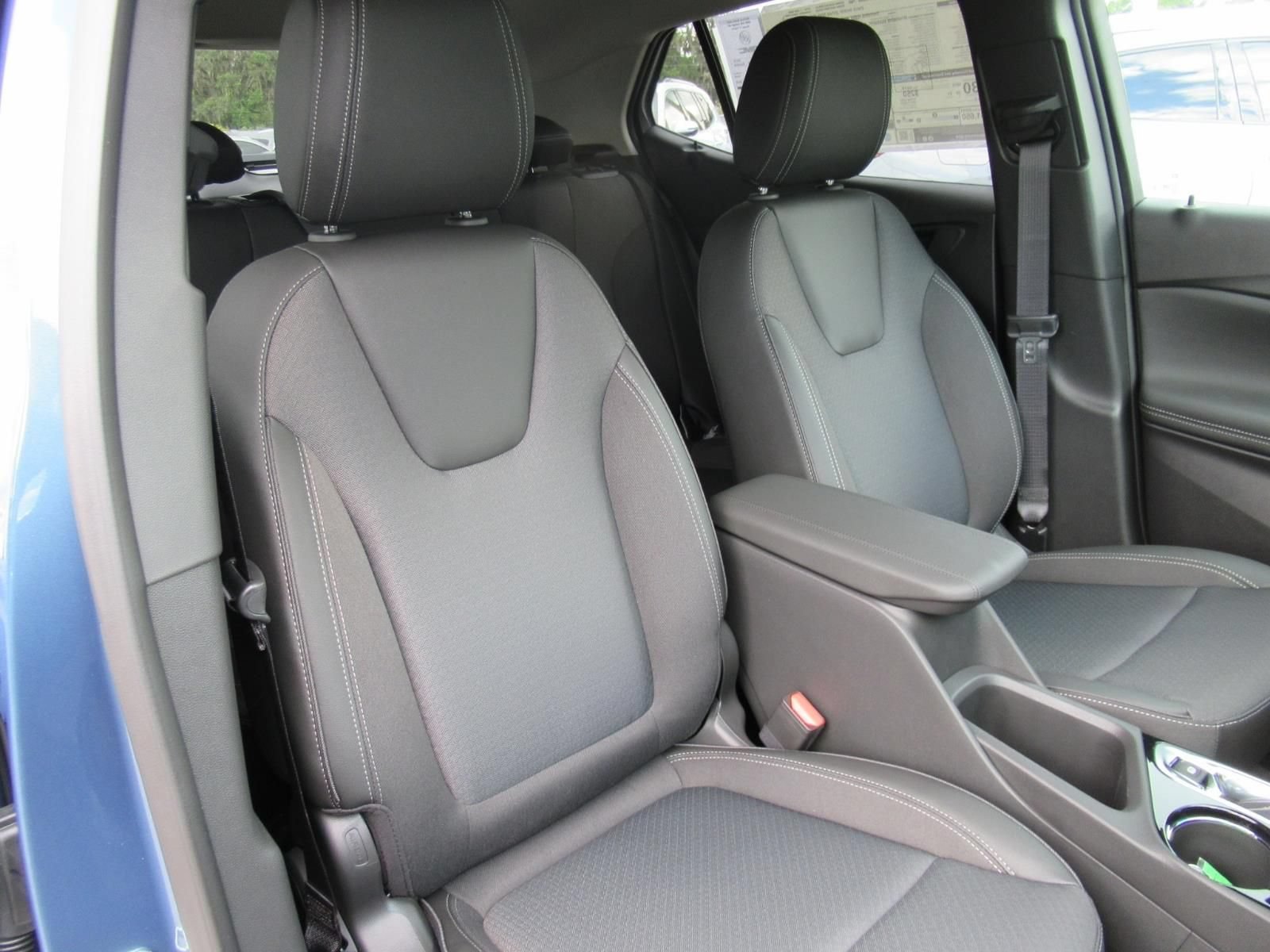 New 2026 Buick Encore GX Preferred w/ Comfort Package FWD image 9