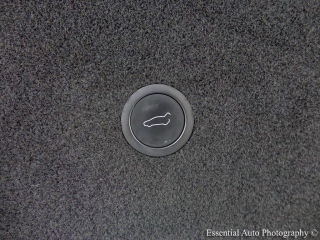 Used 2022 Tesla Model S Plaid image 40