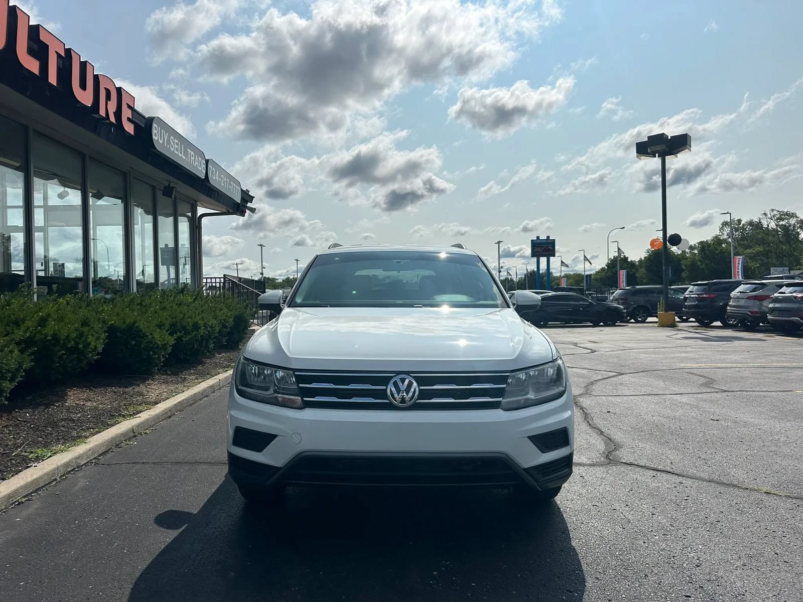 Used 2021 Volkswagen Tiguan S FWD image 2