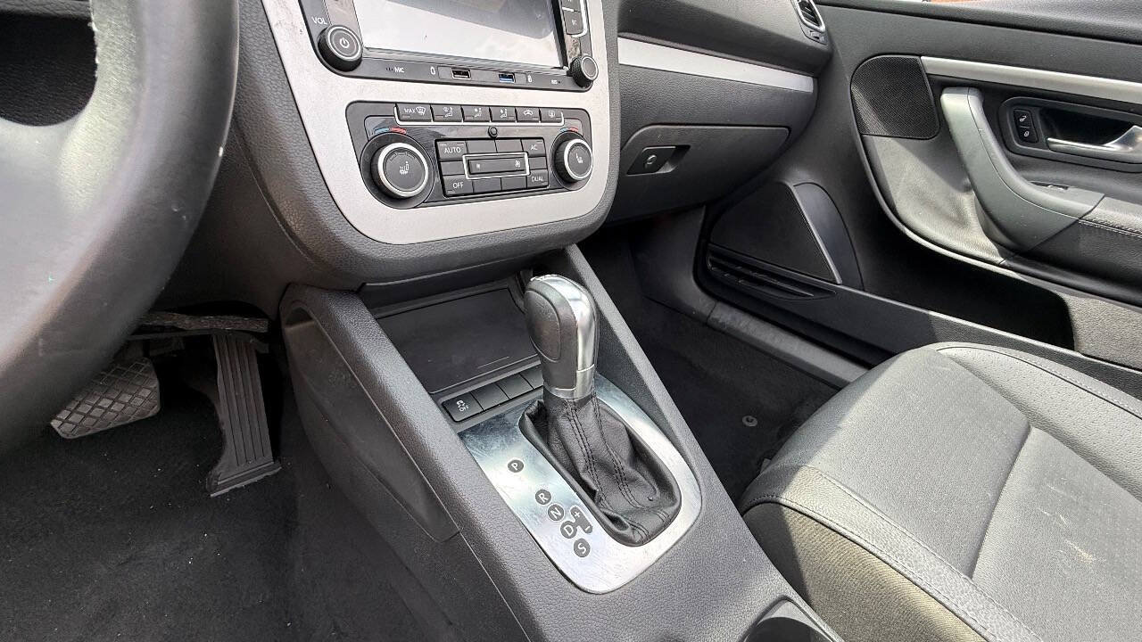 Used 2012 Volkswagen Eos Komfort FWD image 47