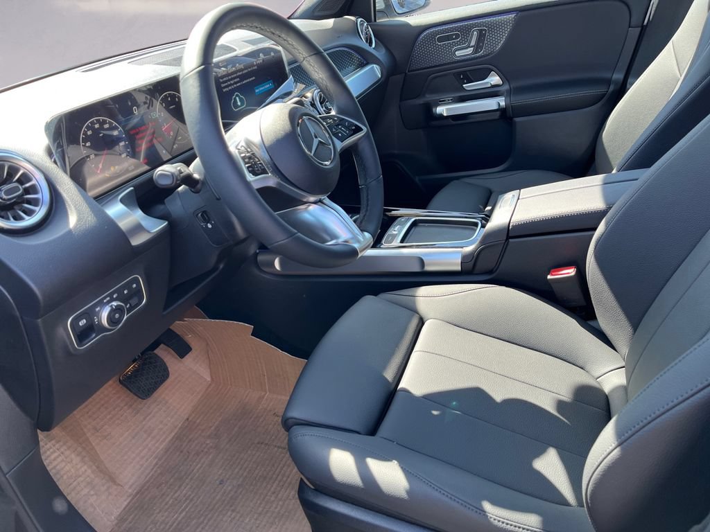 New 2026 Mercedes-Benz GLB 250 4MATIC image 6