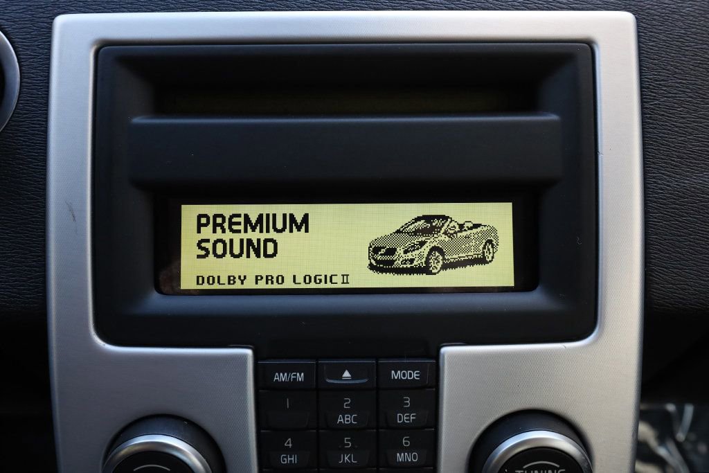 Used 2012 Volvo C70 T5 w/ Dynamic Trim Pkg image 11