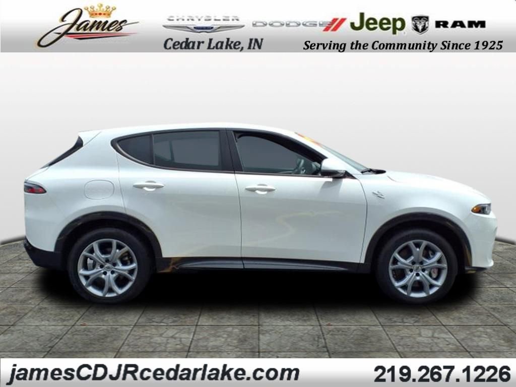 Used 2024 Dodge Hornet R/T image 3