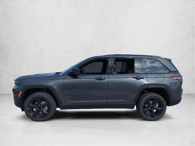 New 2025 Jeep Grand Cherokee Altitude image 4