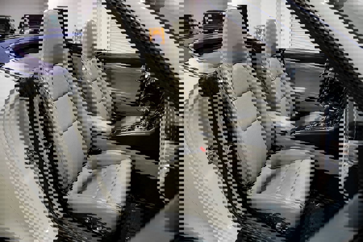 Used 2017 Porsche 911 Carrera image 31