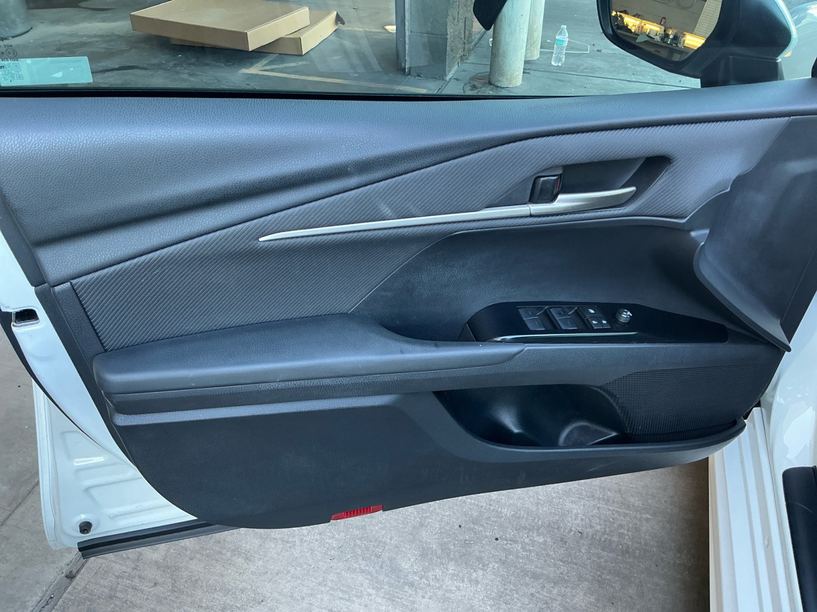 Certified 2025 Toyota Camry SE FWD image 13
