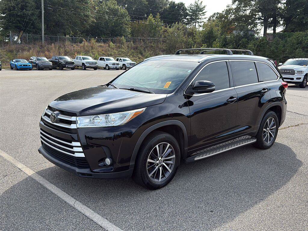Used 2017 Toyota Highlander XLE