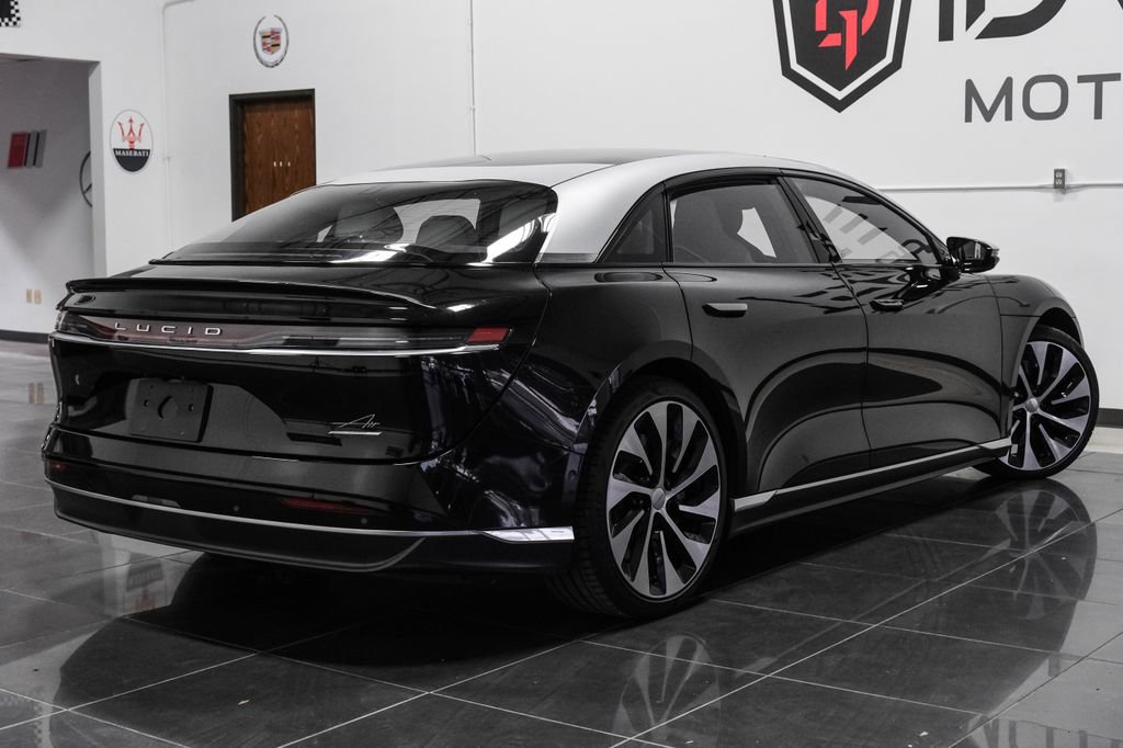 Used 2022 Lucid Air Grand Touring image 12
