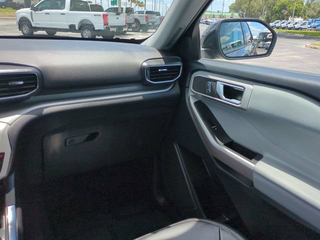 Certified 2023 Ford Explorer XLT w/ Equipment Group 202A RWD image 19