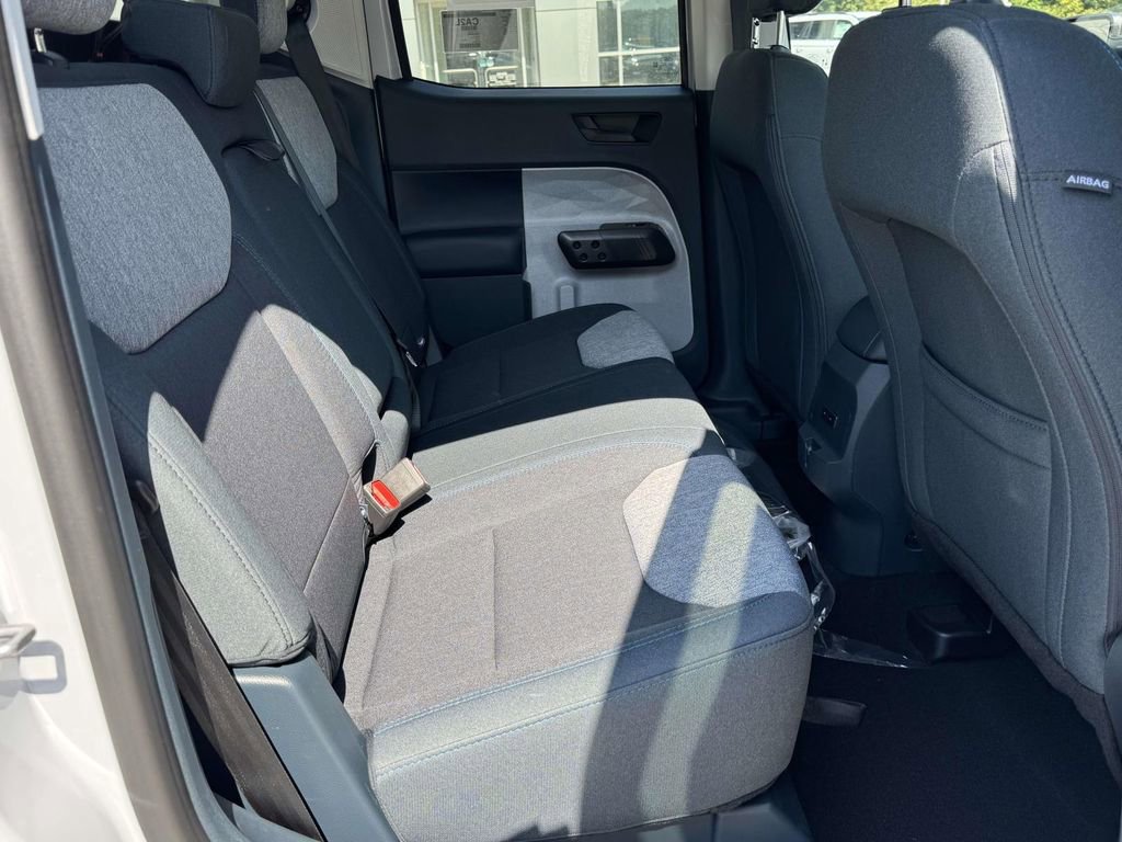 New 2025 Ford Maverick XLT image 13