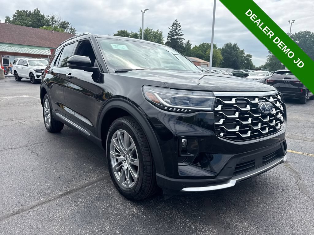 Used 2025 Ford Explorer Platinum AWD/4WD image 4