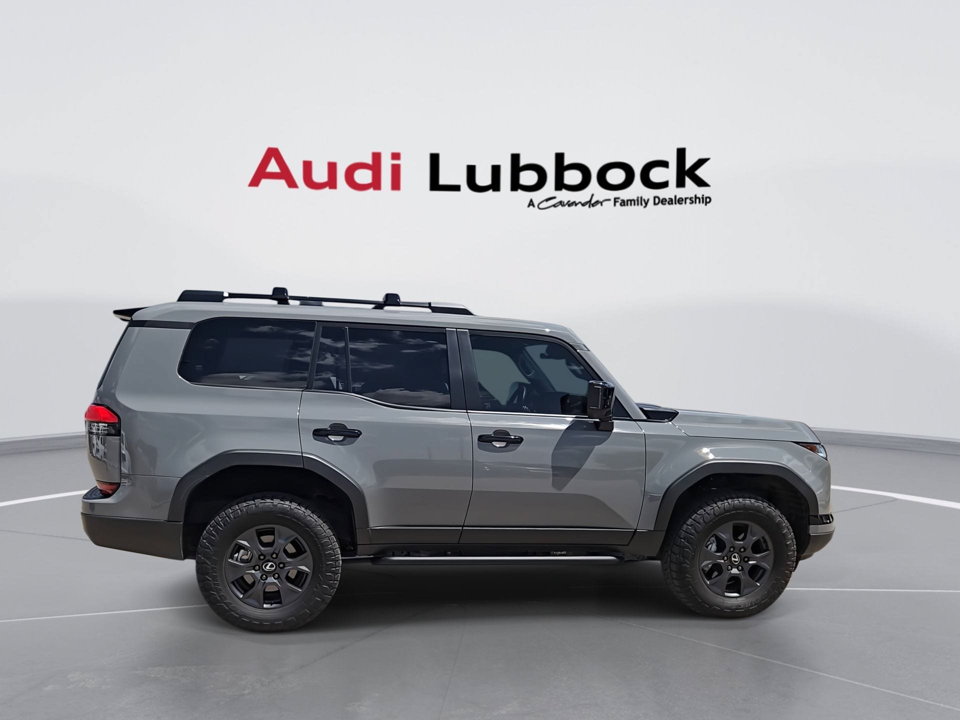 Used 2025 Lexus GX 550 AWD/4WD image 9