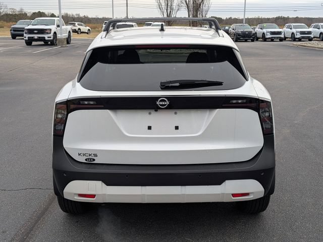 New 2026 Nissan Kicks SV w/ Cold Weather Package FWD image 4