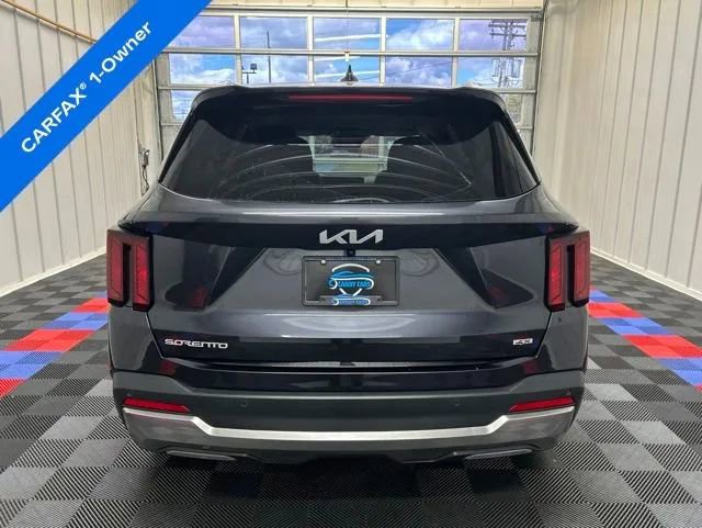 Used 2025 Kia Sorento EX AWD/4WD image 4