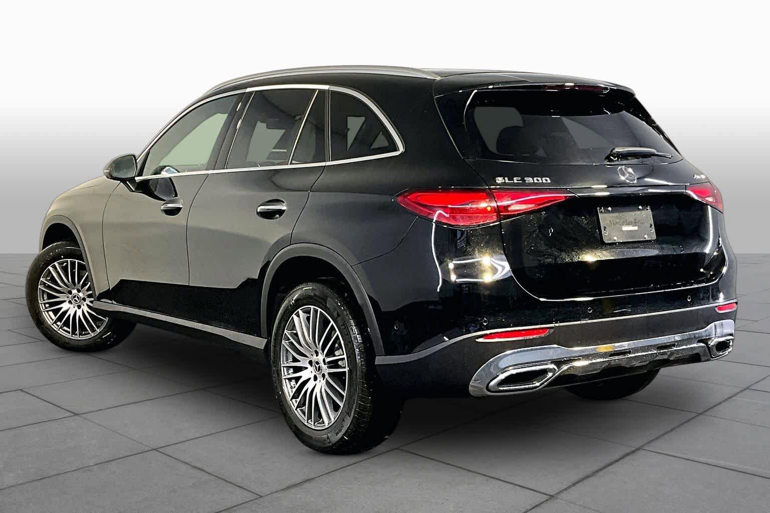 New 2026 Mercedes-Benz GLC 300 4MATIC image 3