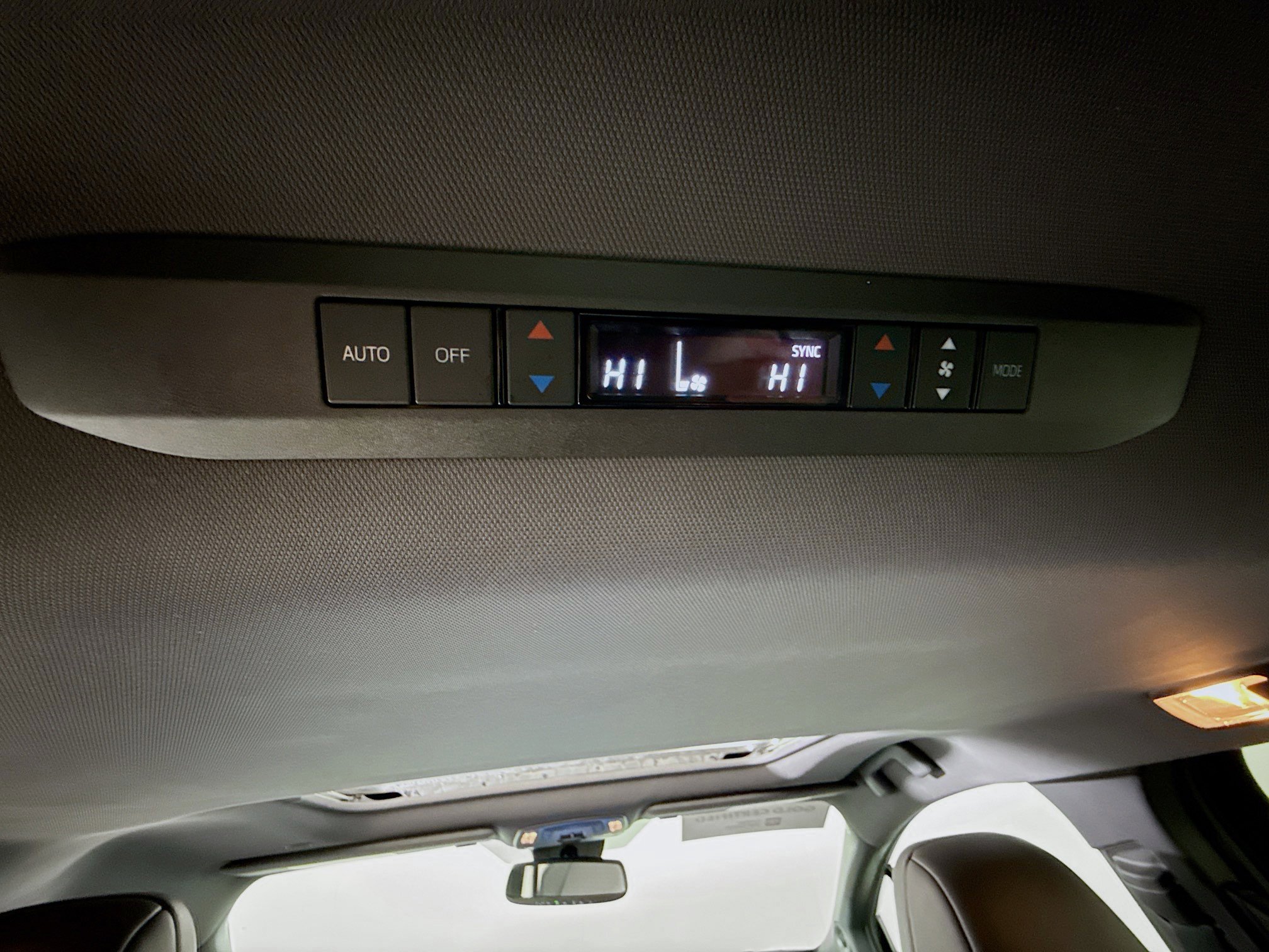 Certified 2022 Toyota Sienna XSE image 33