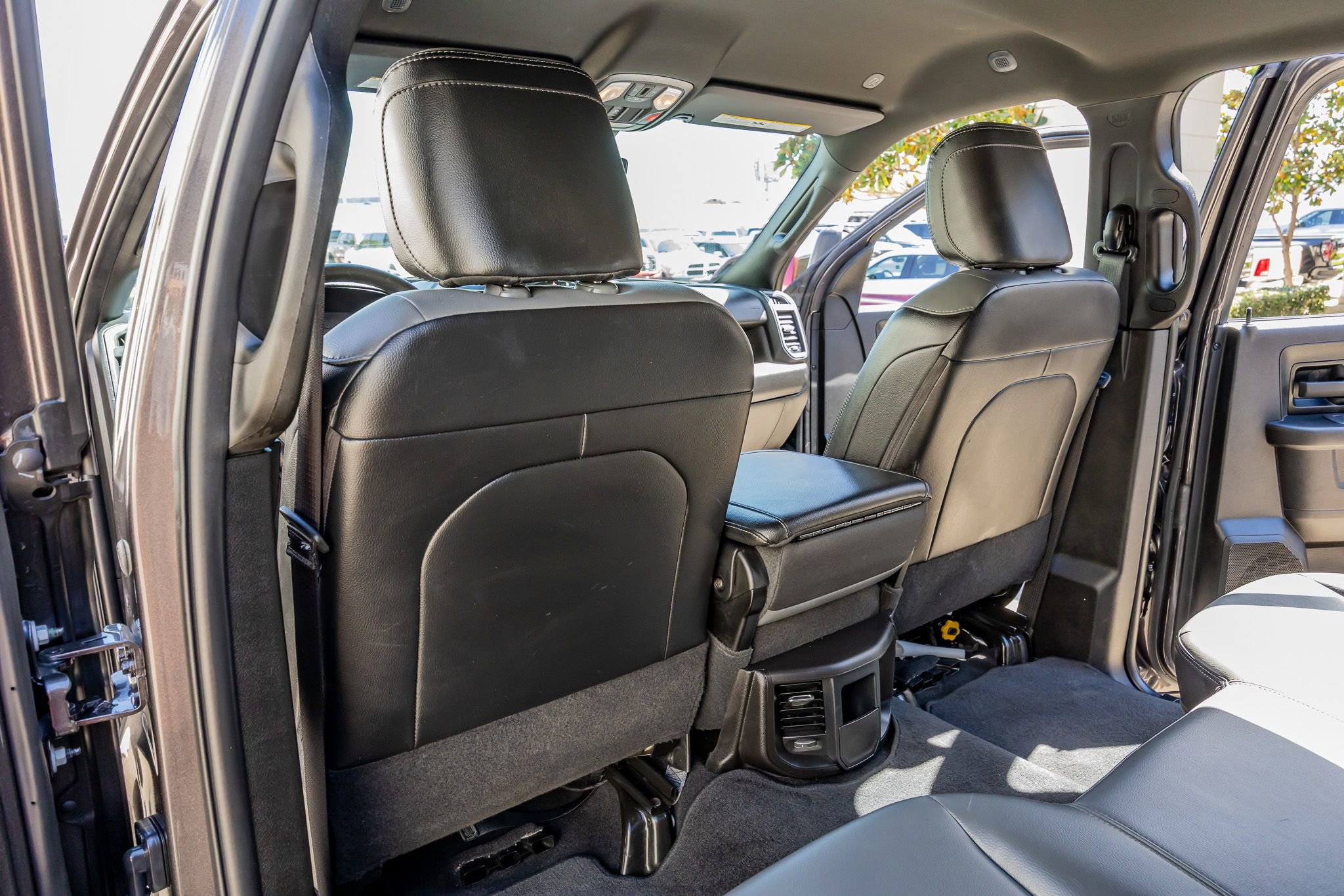 Used 2025 RAM 3500 Tradesman AWD/4WD image 32