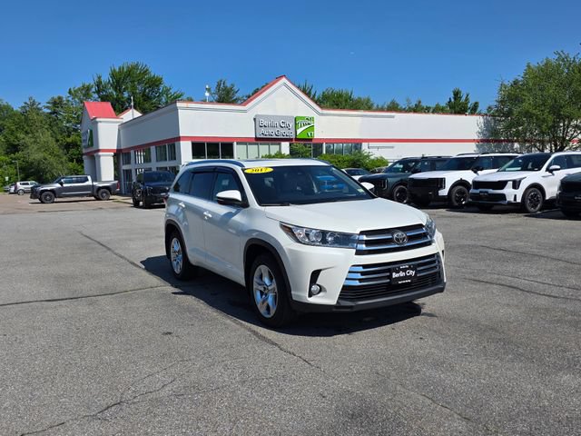 Used 2017 Toyota Highlander Limited AWD/4WD image 34