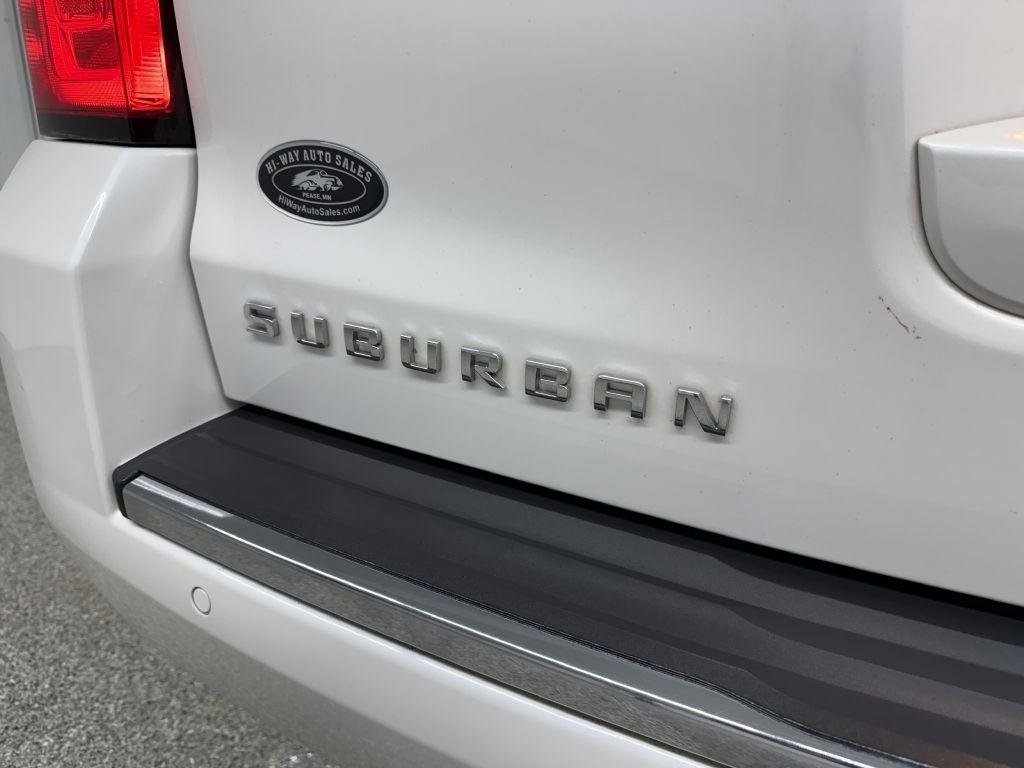 Used 2017 Chevrolet Suburban Premier image 8