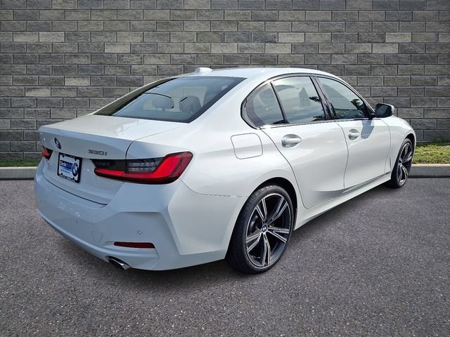 Certified 2023 BMW 330i xDrive Sedan w/ Driving Assistance Package AWD/4WD image 6