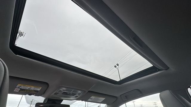 Used 2019 Toyota Highlander XLE w/ Protection Package #3 image 9