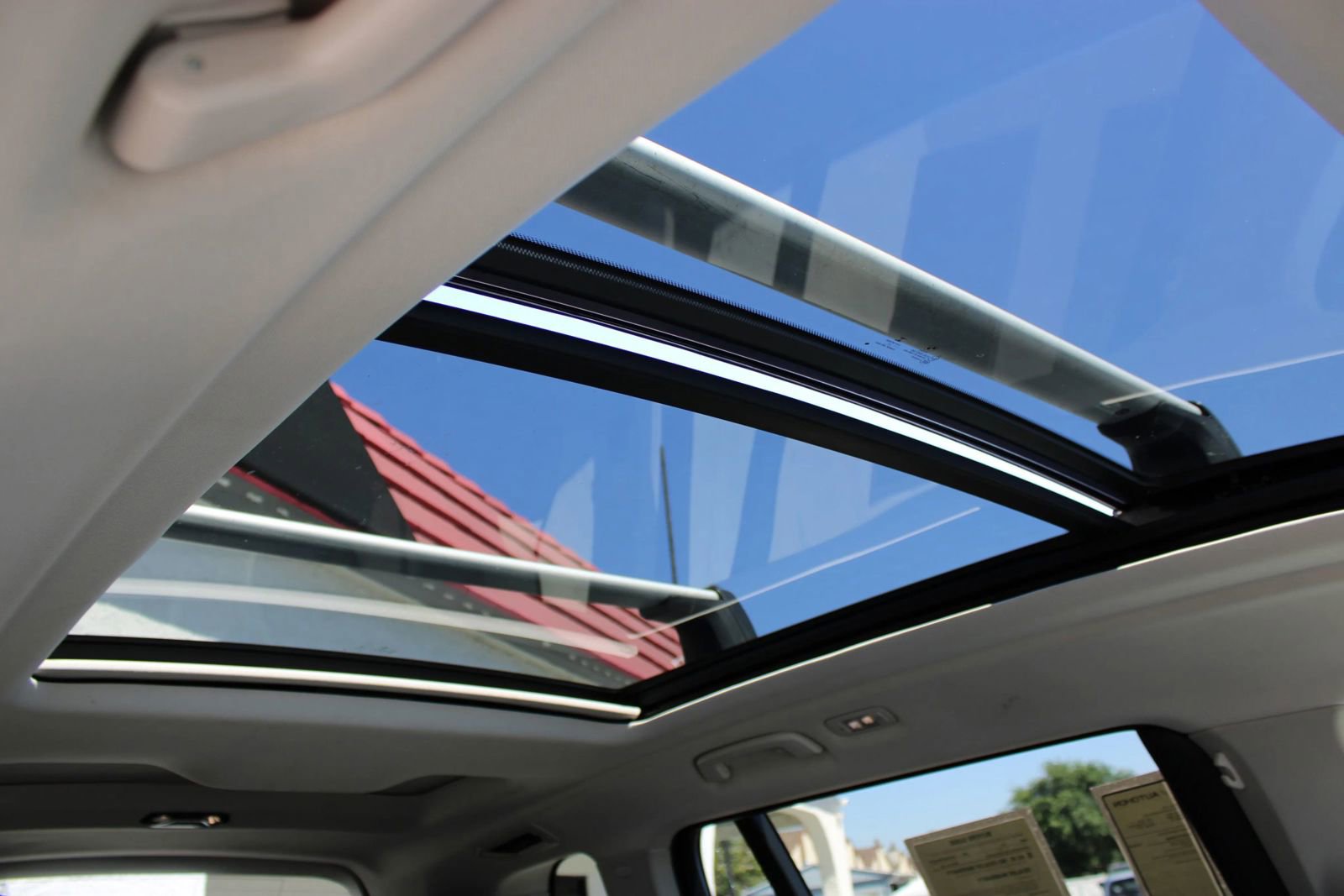 Used 2022 BMW X7 xDrive40i w/ Premium Package image 32