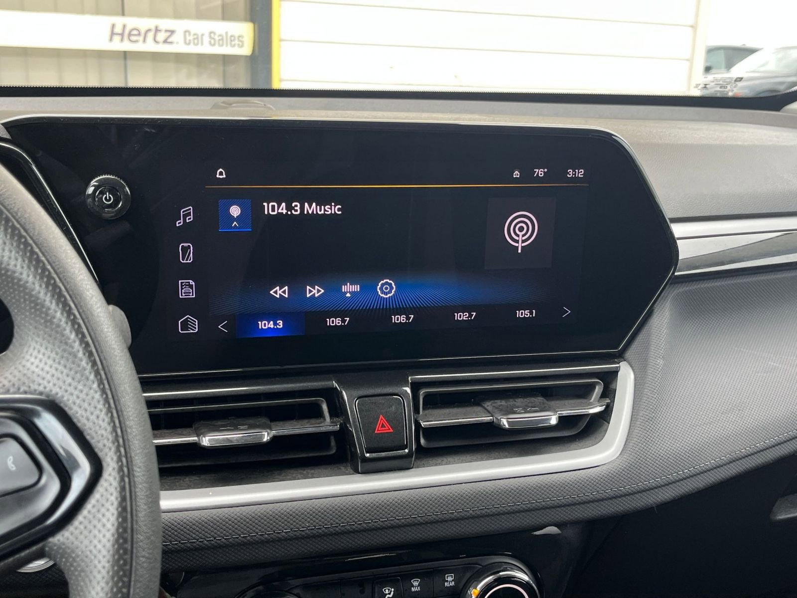 Used 2025 Chevrolet TrailBlazer LT image 20