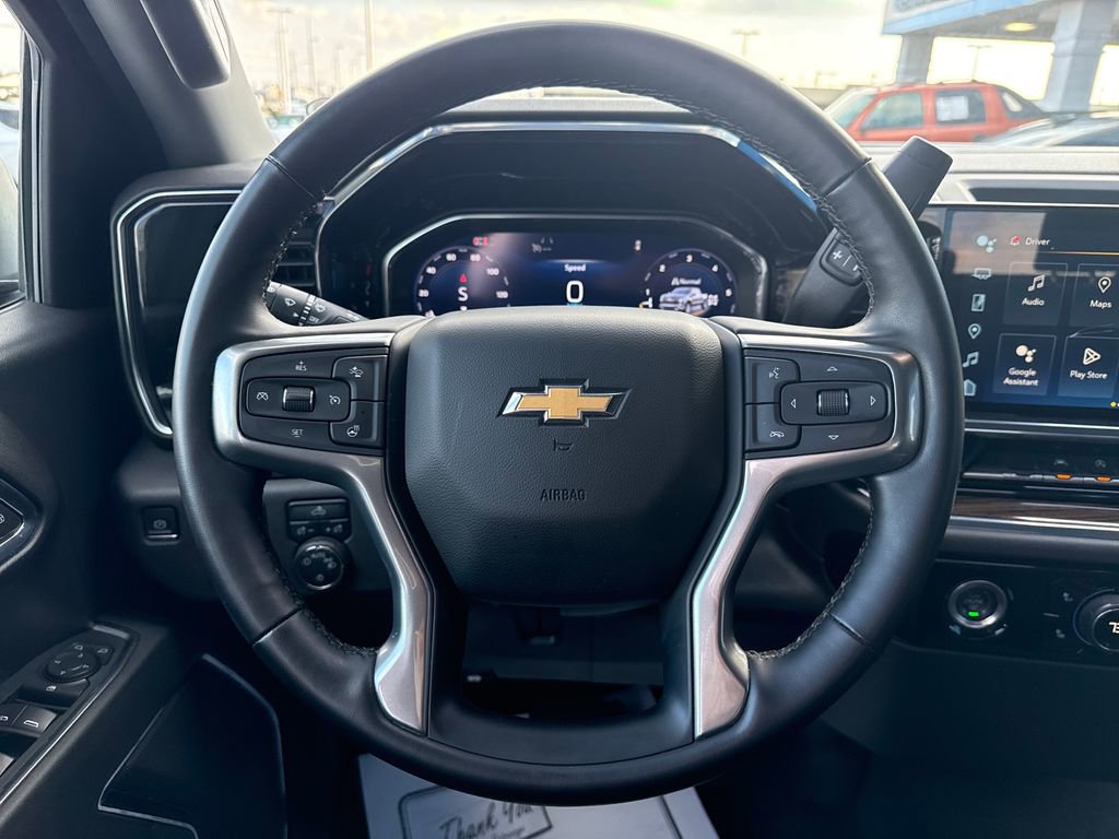 Used 2024 Chevrolet Silverado 1500 LT image 18