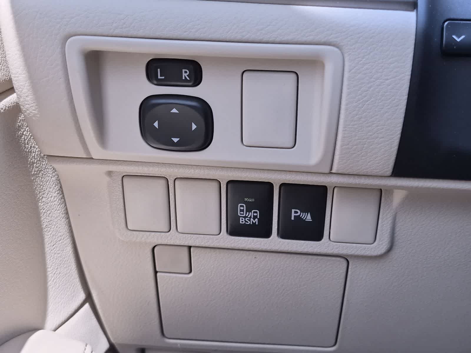 Used 2013 Lexus ES 350 w/ Luxury Pkg FWD image 30
