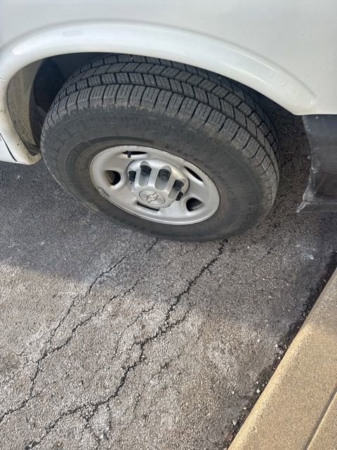 Used 2019 Chevrolet Express 2500 Work Van w/ Driver Convenience Package image 17