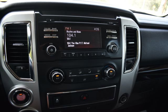 Used 2017 Nissan Titan SV image 12