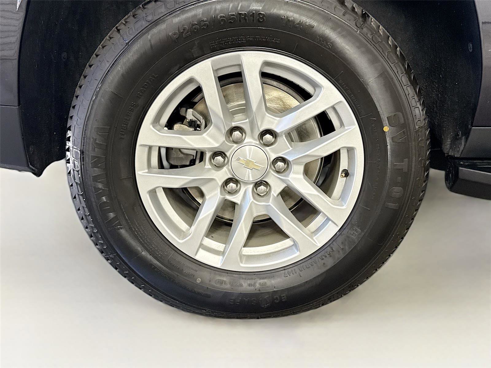 Used 2023 Chevrolet Suburban LS image 33